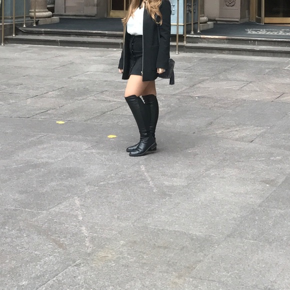 Meet your Posher, Marin - Picture 1 of 1